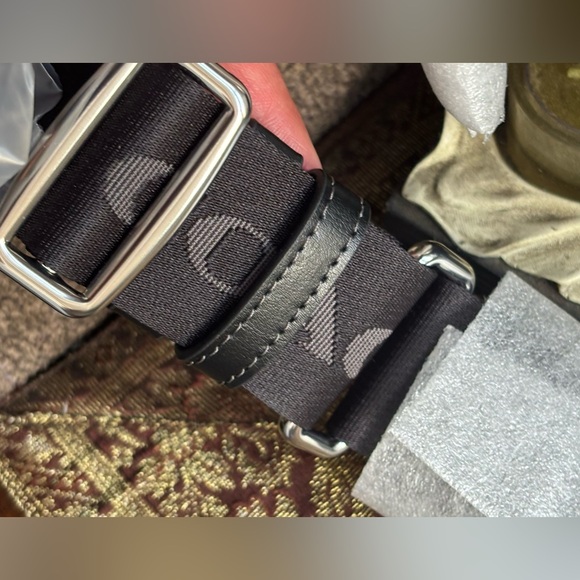 Authentic Coach Black Adjustable webbed/leather 1.5" Belt - Picture 5 of 5